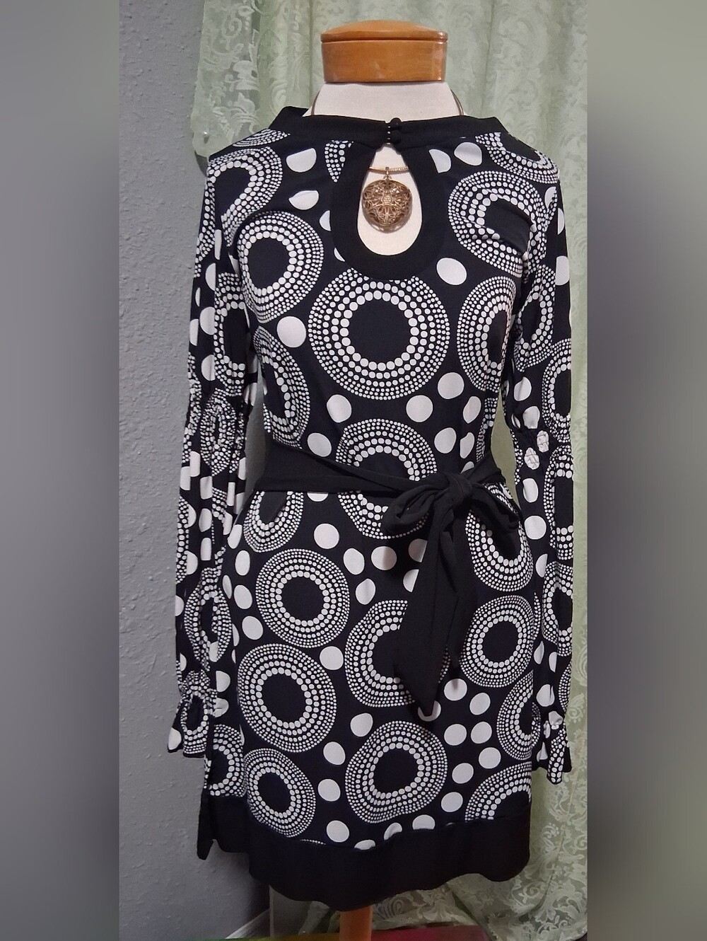 Bisou Bisou Black and White Long Sleeve Circle-Print Tie Waist Dress